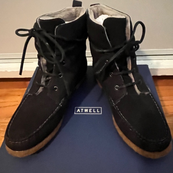 BRAND NEW. WOMENS  ** ATWELL Winter boots 7.  SHEEPSKIN lining - Picture 4 of 5